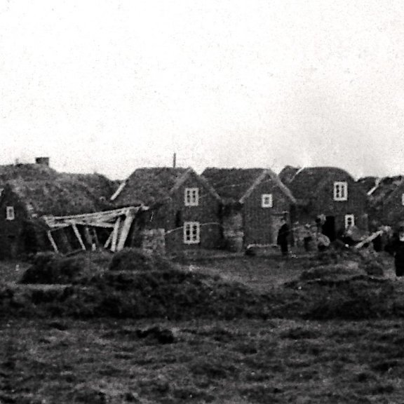 1014674_505478132872695_685102868_o