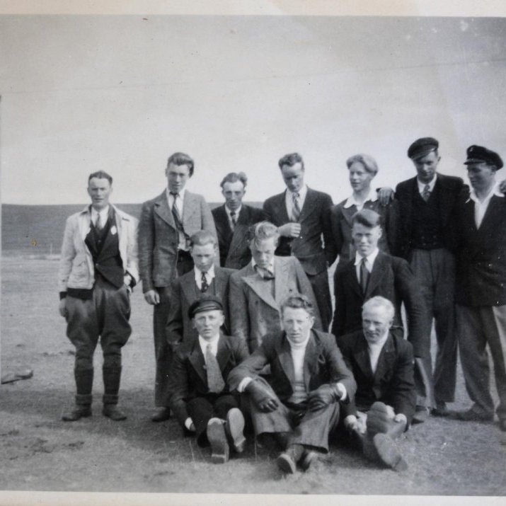 202222_3392616462299_477551651_o