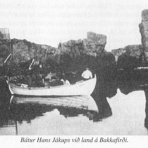 378677_2636700991524_837609007_n