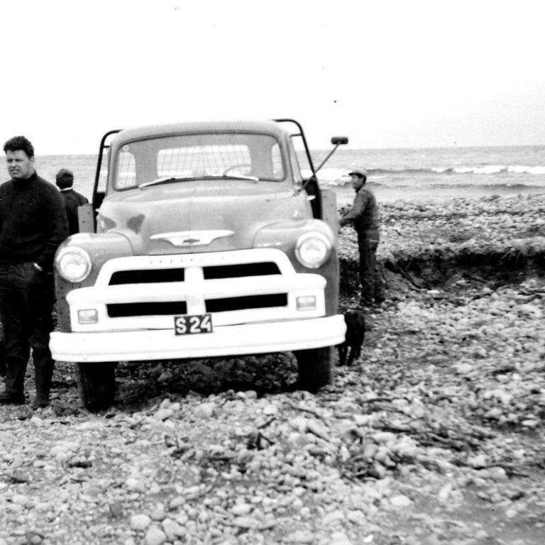 387284_2636726432160_1026848376_n