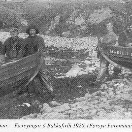 407979_2636699511487_1180099916_n