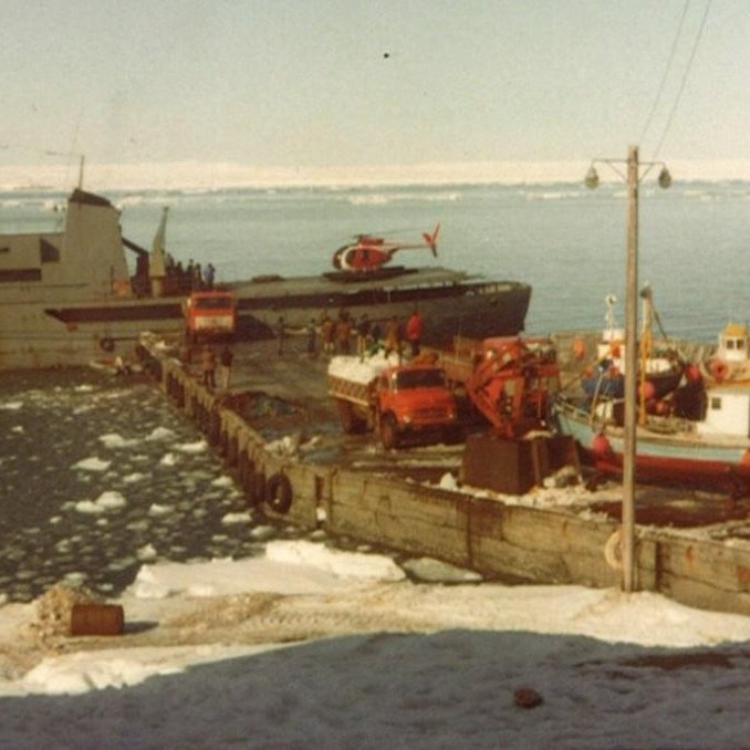 966330_10151387308536244_571845784_o