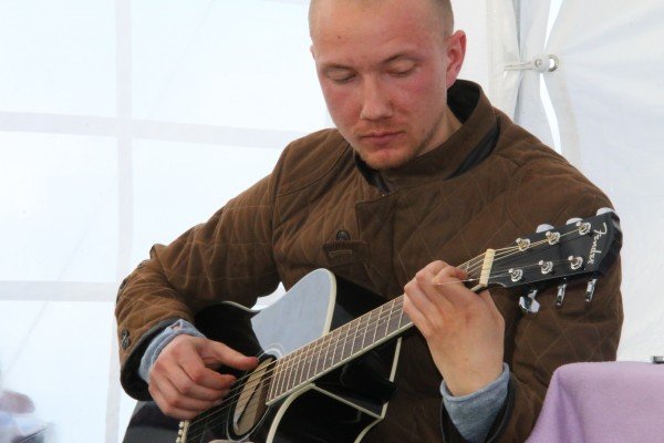 Spilað fyrir hafið - myndbrot