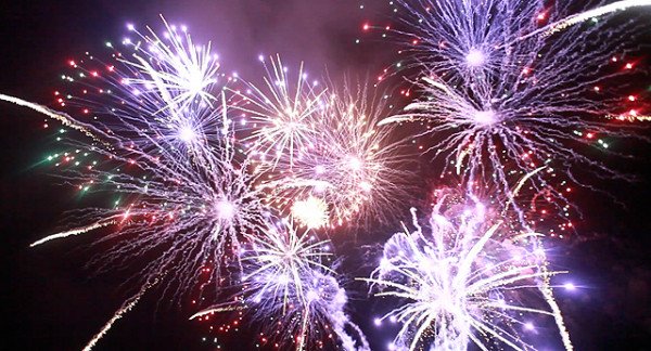 Flugeldasala og áramótabrennur