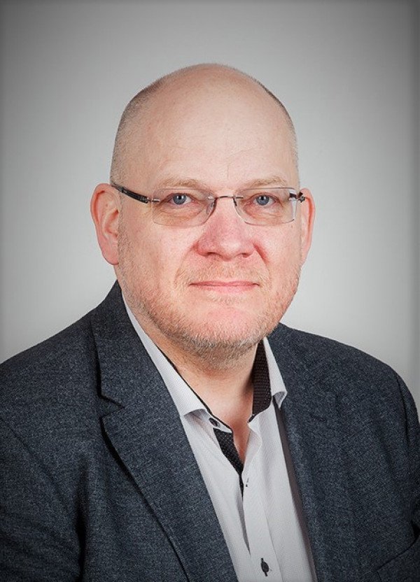 Elías endurráðinn sveitarstjóri