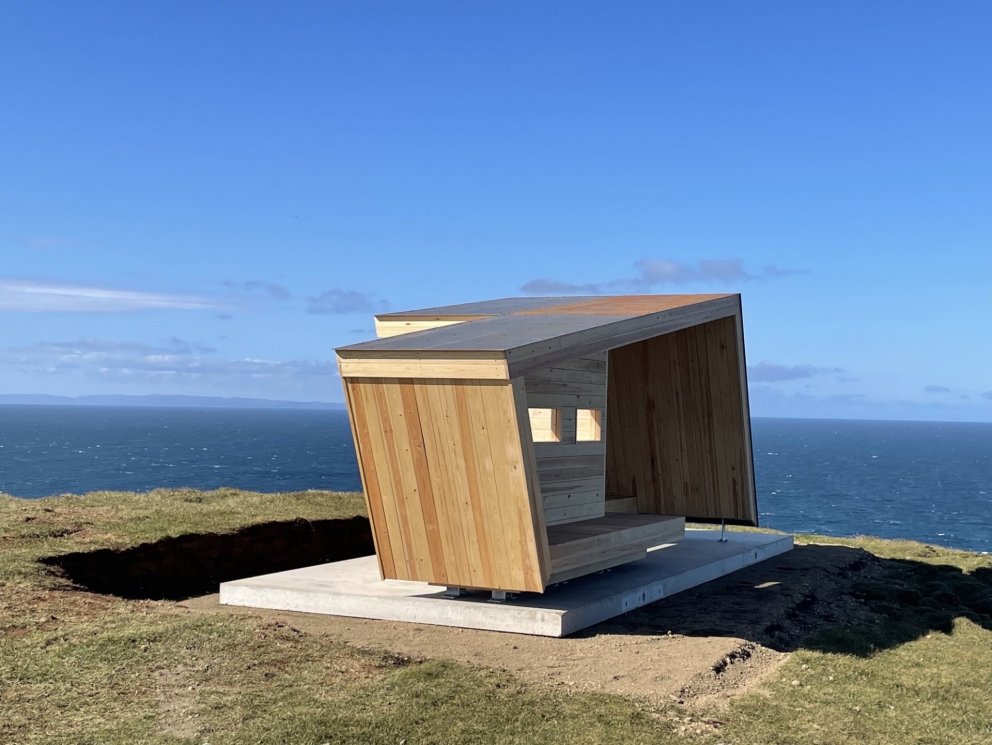 Fuglaskoðunarskýlið á Skoruvíkurbjargi fékk styrk frá Framkvæmdasjóðnum.