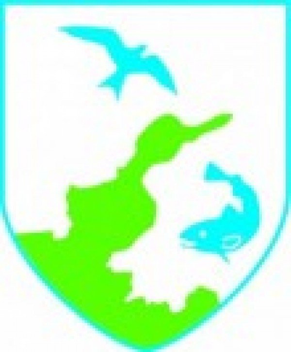 Ráðningarsamning sveitarstjóra má finna undir