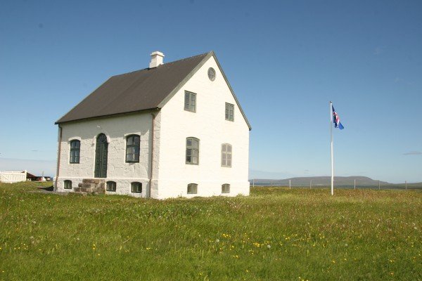 Myndlistasýning í Sauðaneshúsi