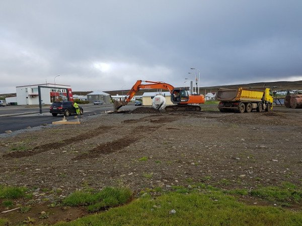 Framkvæmdir hafnar við grunn að þjónustumiðstöð N1