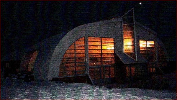 Borðtennis í íþróttahúsinu