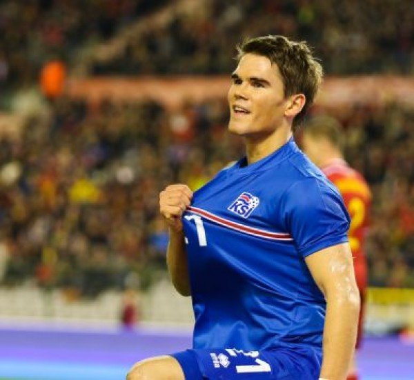 Landsliðsmaður með fótboltaæfingu hjá UMFL